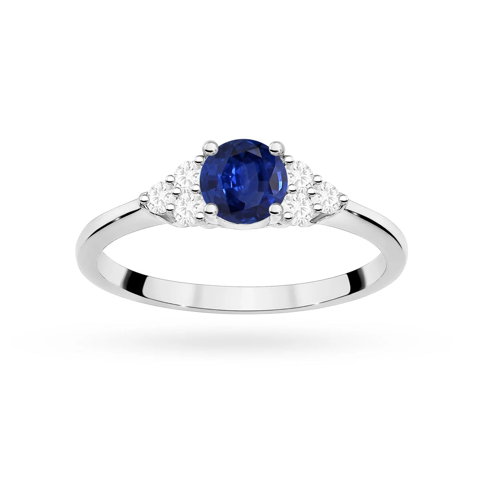 Ring aus Weißgold mit 0,50 ct Saphir und 0,18 ct Diamanten