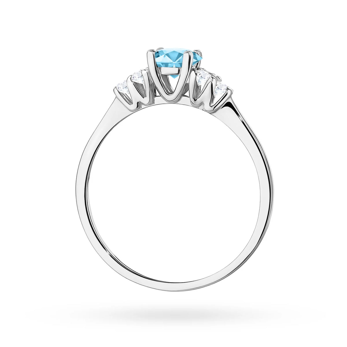 Diamant-Seitenclusterring aus 585er Weißgold mit 0,50 ct Swiss-Blue-Topas und 0,18 ct Diamanten