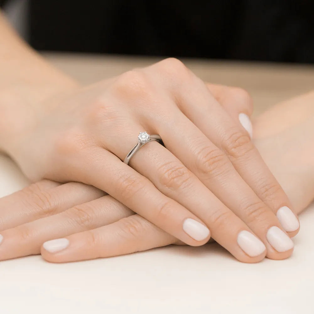 gold-ring-with-0-08ct-diamond-w0468-diw-01