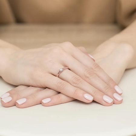 gold-ring-with-0-03ct-diamond-w0471-diw-01