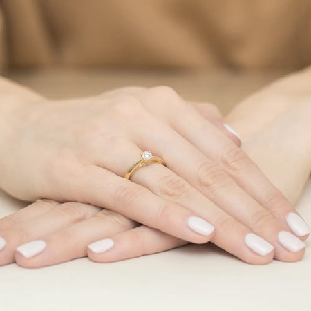 gold-ring-with-0-08ct-diamond-w0475-diw-01