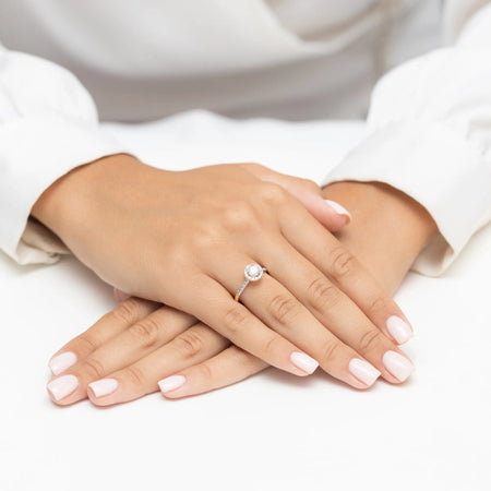 gold-ring-with-0-30ct-and-0-224ct-diamonds-w0477-diw-01