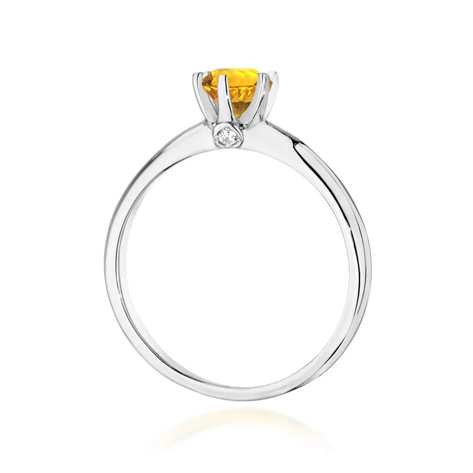 gold-ring-with-citrine-and-diamonds