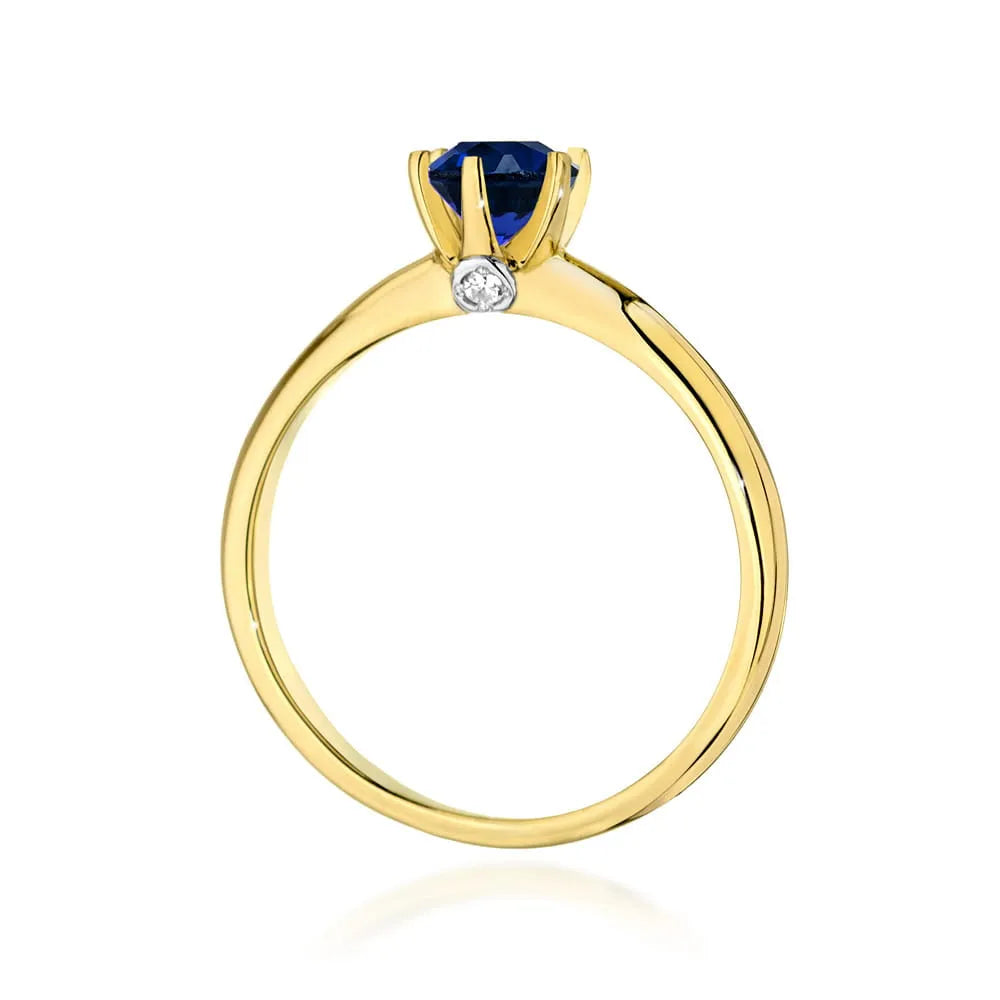gold-ring-with-sapphire-and-diamonds