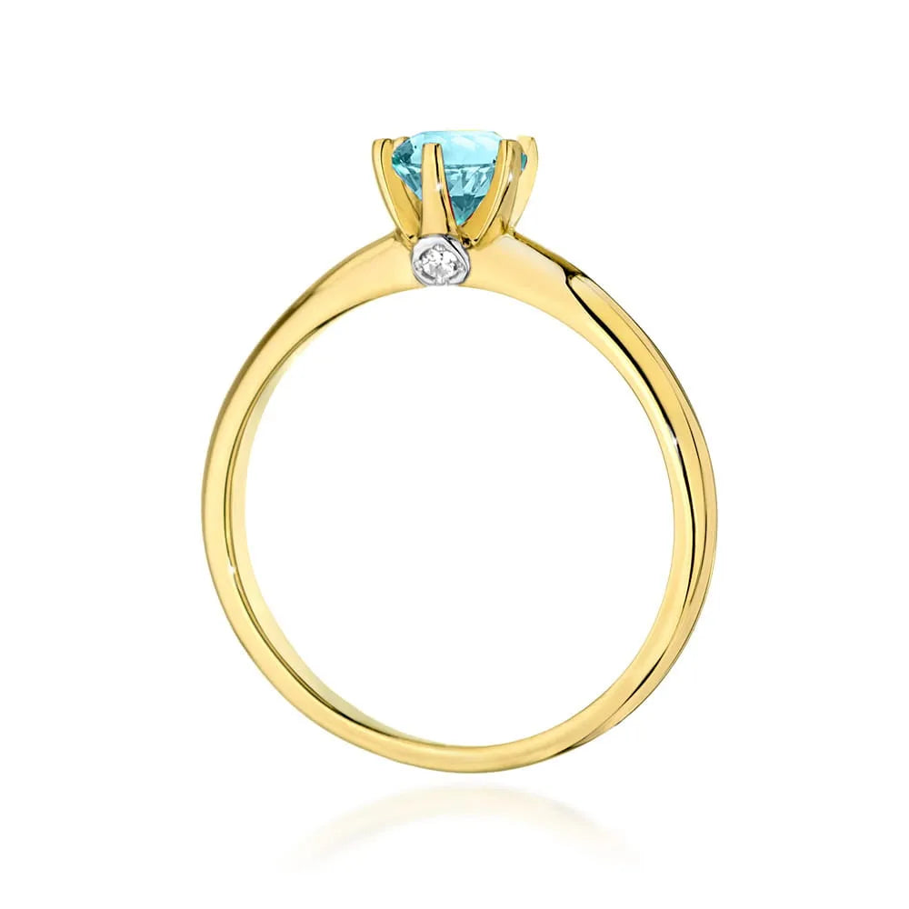gold-ring-with-topaz-and-diamonds