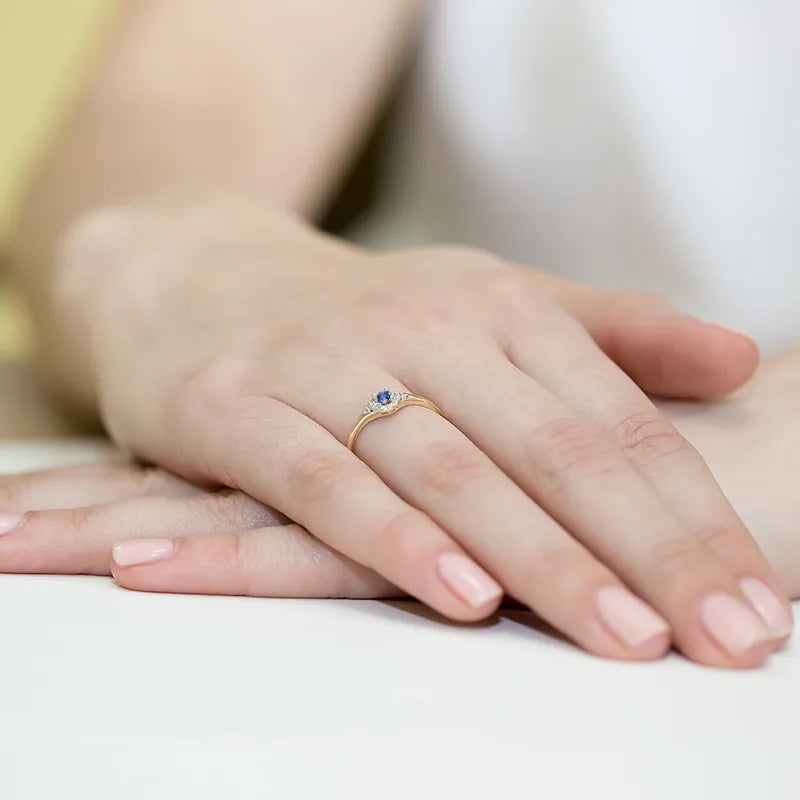 8k-Goldring-mit-blauem-Zirkonia-w056-333-g