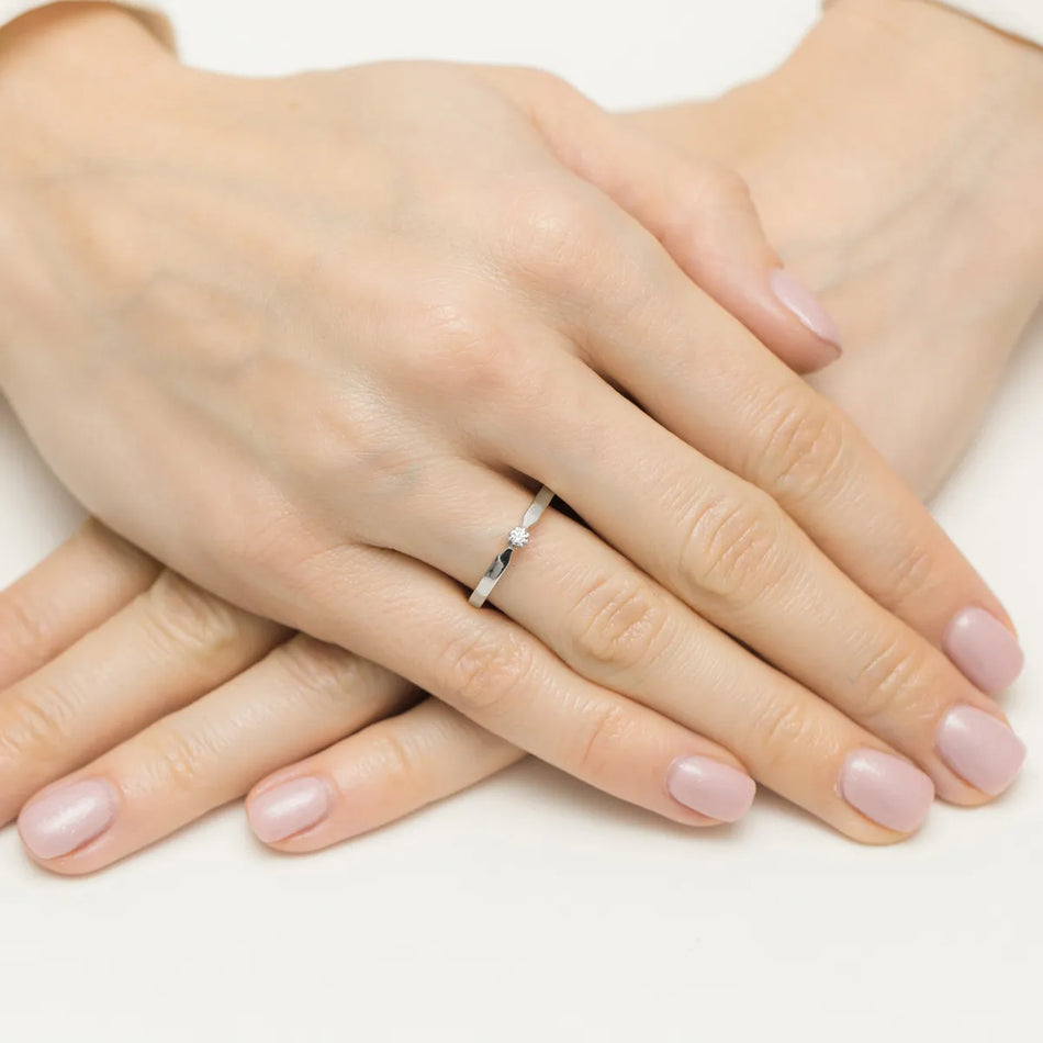 goldring-mit-0-04ct-diamant-w0561-diw-01