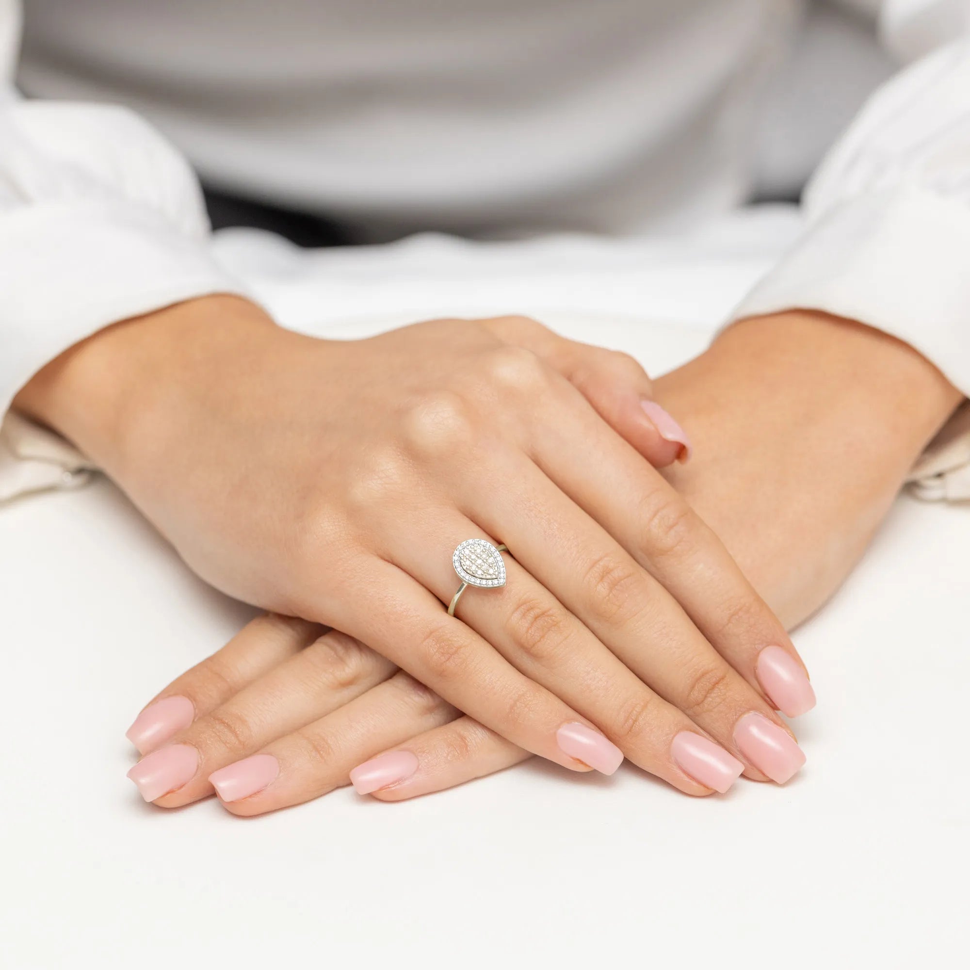 gold-ring-with-0-215ct-diamonds-w0571-diw-01