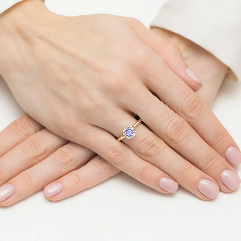 gold-ring-with-0-50ct-tansanit-and-0-103ct-diamonds-w0622-tap-01