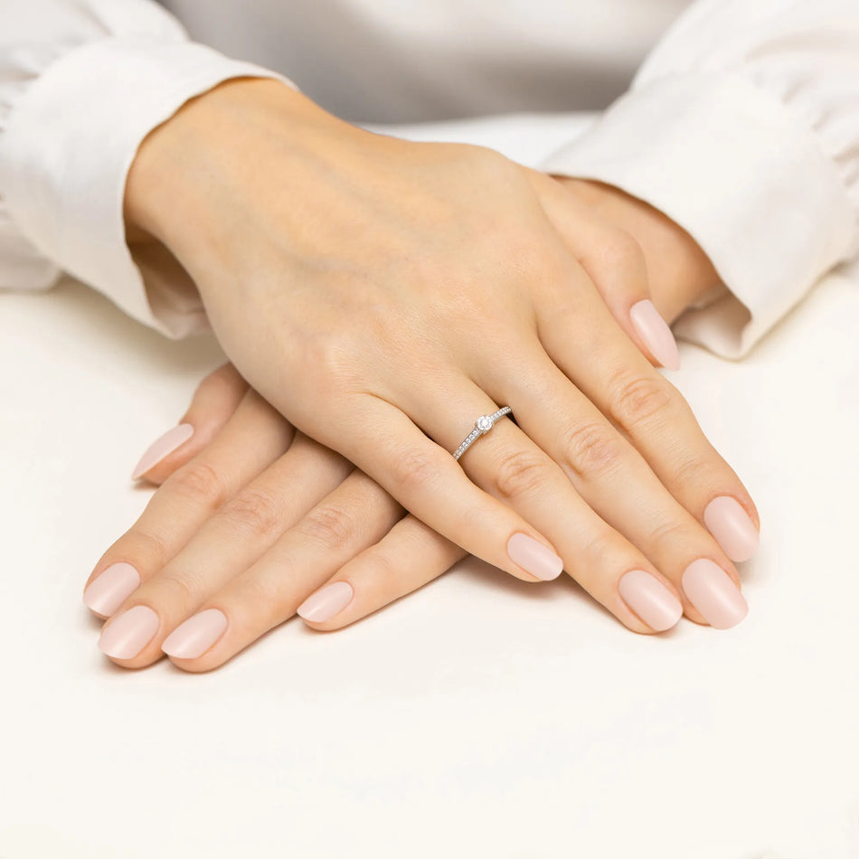 goldring-mit-0-03ct-und-0-08ct-diamanten-w0648-diw-01