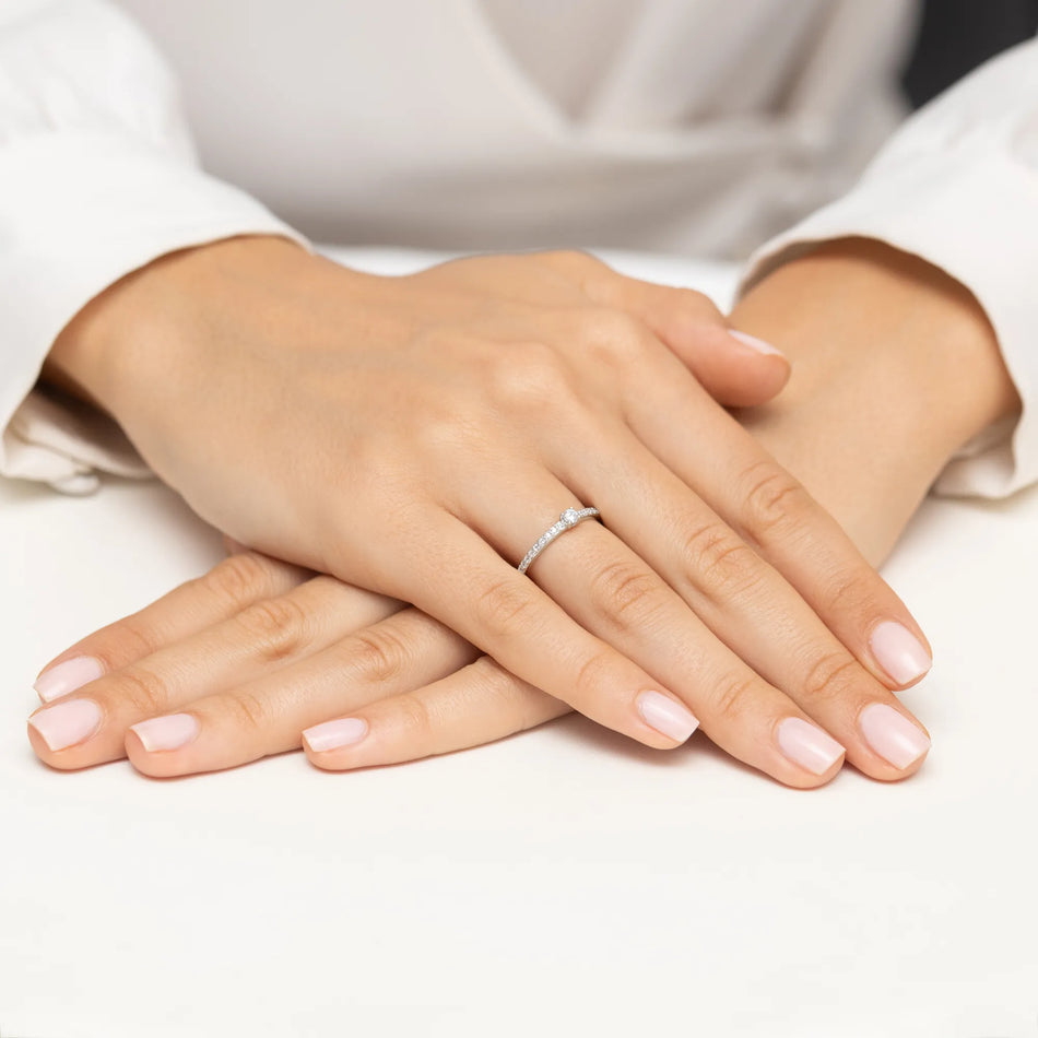 goldring-mit-0-08ct-und-0-11ct-diamanten-w0676-diw-01