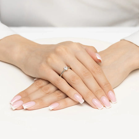 Diamantring zur Verlobung aus 585er Weißgold