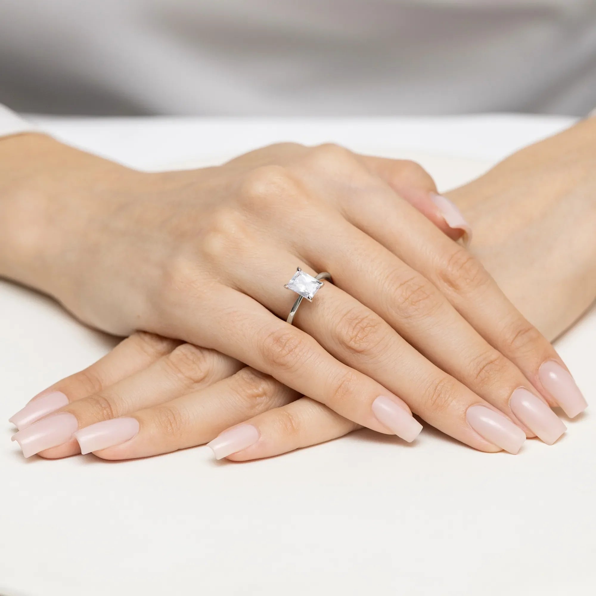 Verlobungsring mit Lab-grown Diamant in 585 Weißgold