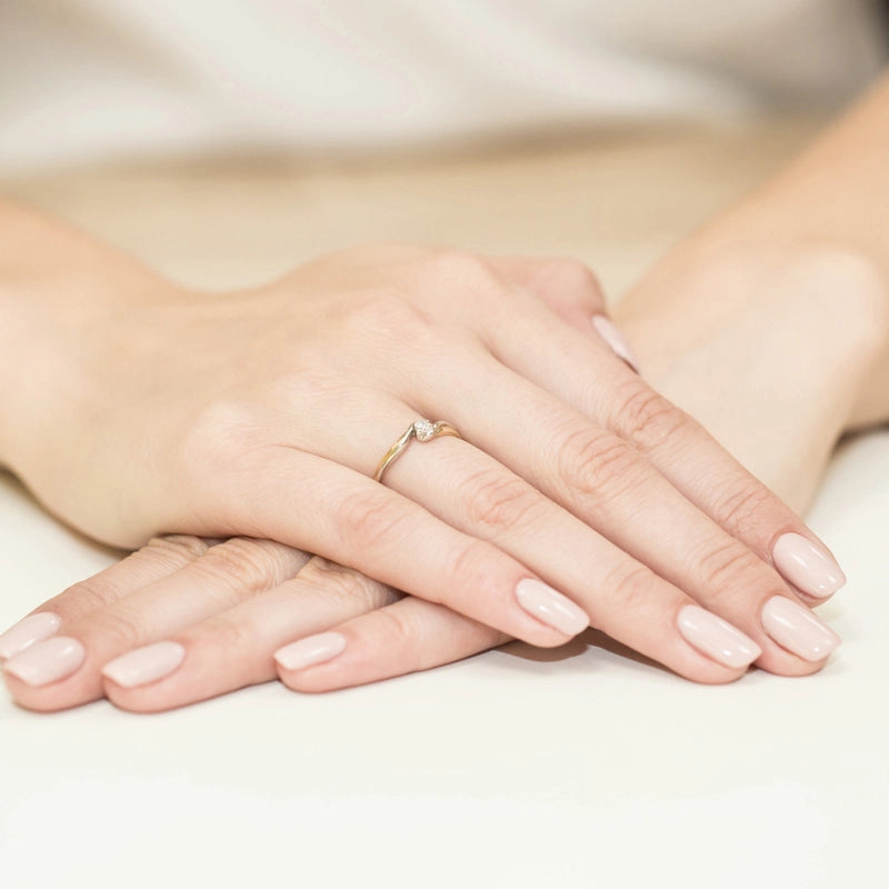 8k-gold-ring-with-zirconia-w211-333-c