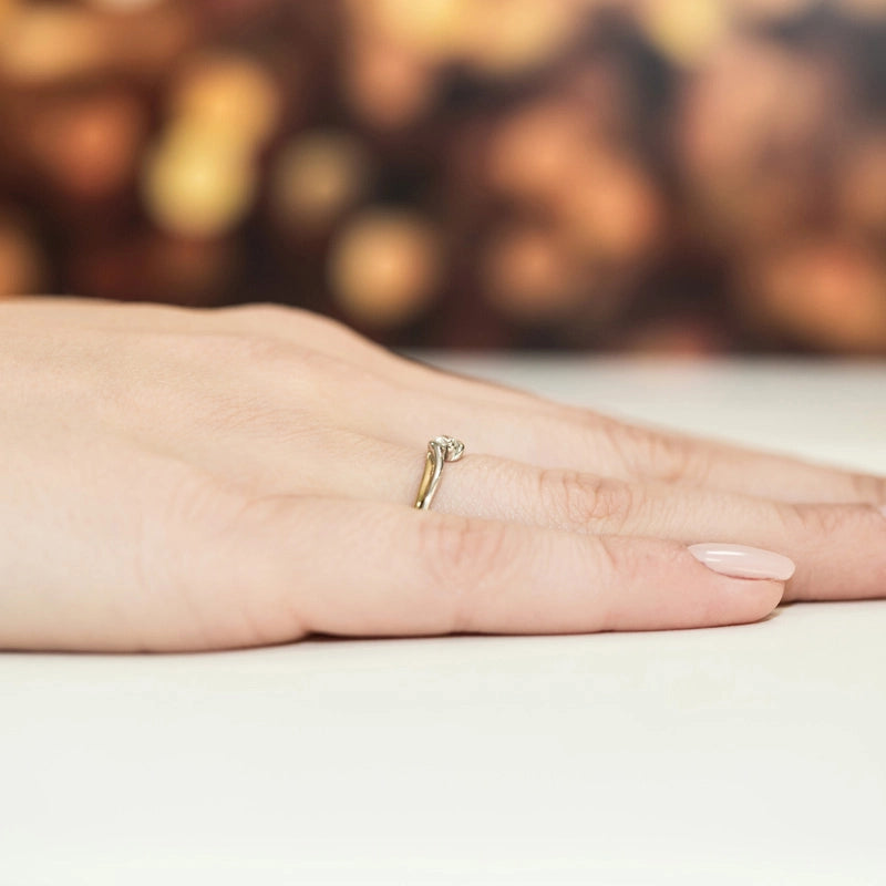 8k-goldring-mit-zirkonia-w211-333-c