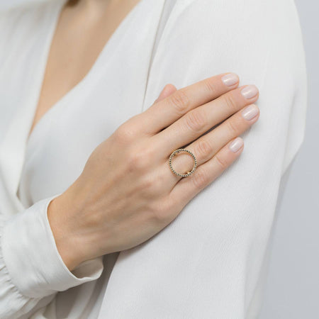 gold-ring-with-0-20ct-black-diamonds-w0510-dib-01