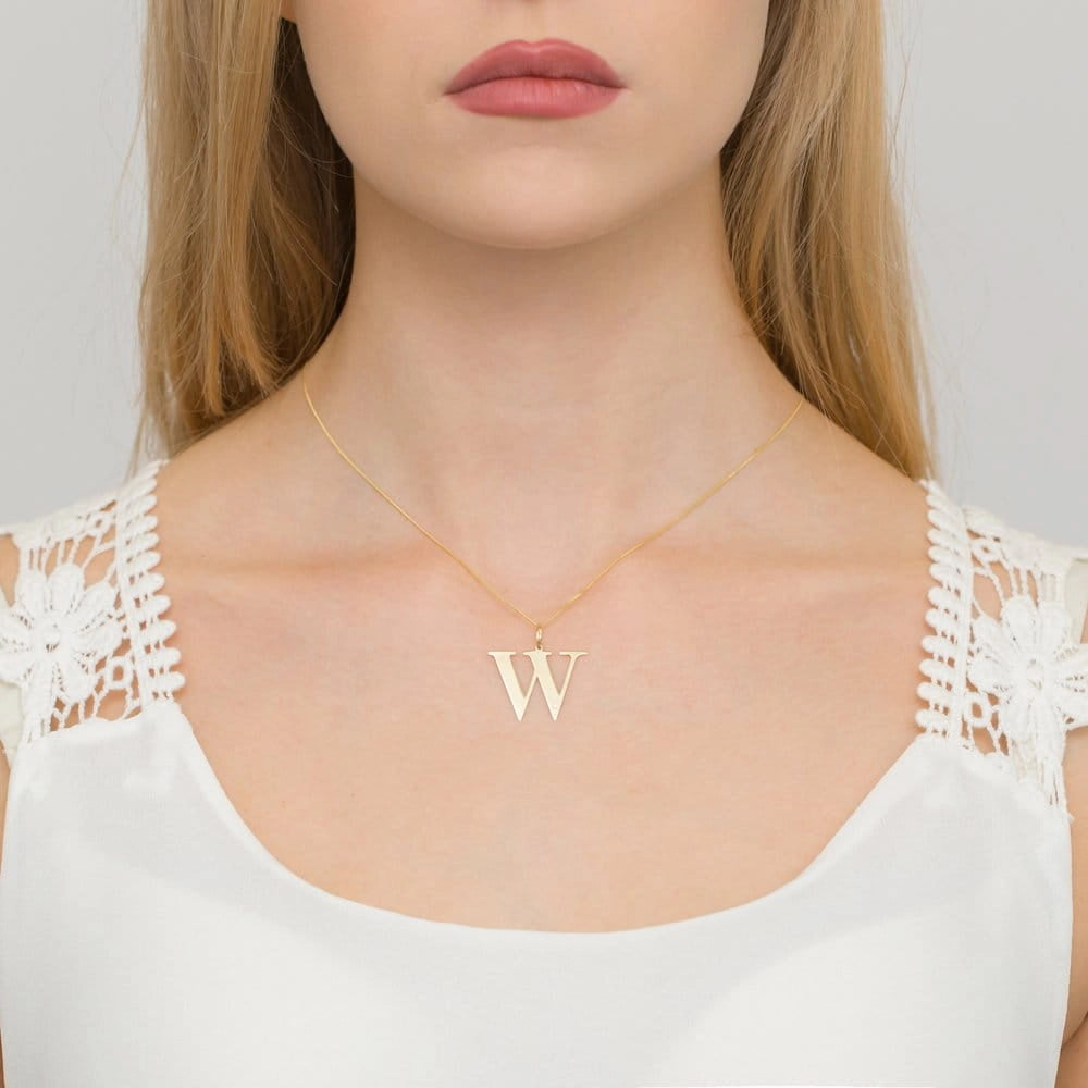 Großer Gelbgold-Anhänger mit Initiale „W“ und Diamant
