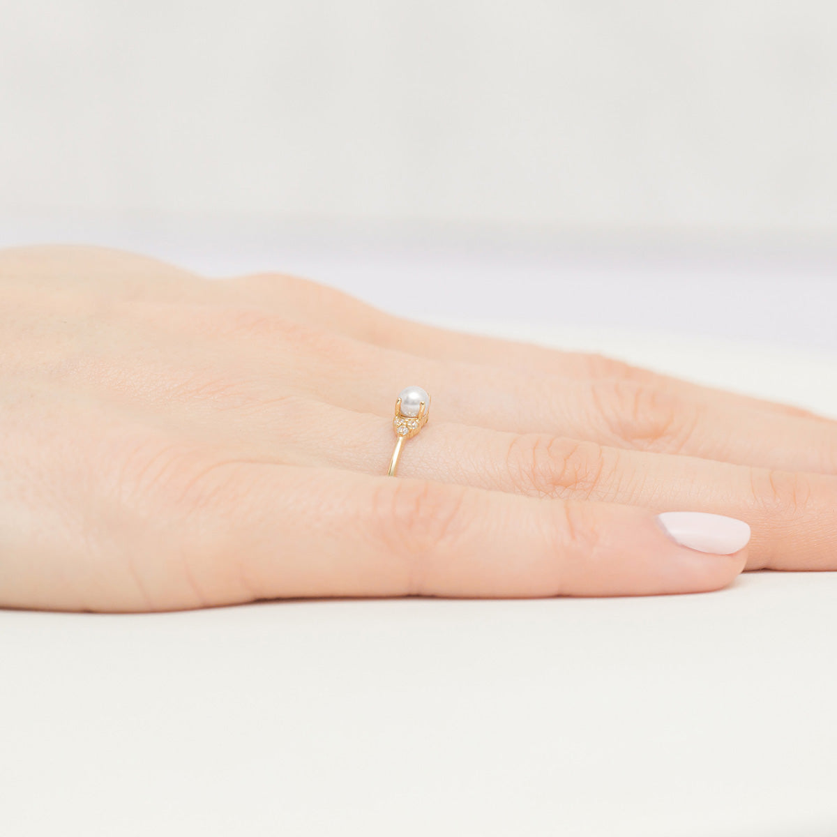 Gold 14K(585) delicate ring with pearl and zirconia. Order gift for mother, girlfriend or fiancee.
