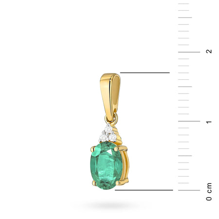 Anhänger aus 14-karätigem (585) Gold. In unserem Angebot sind Ketten, Anhänger und Halsketten enthalten. Oval geschliffener Smaragd 0,80 ct und 3 Diamanten 0,026 ct. Einzigartiges Geschenk für sie.