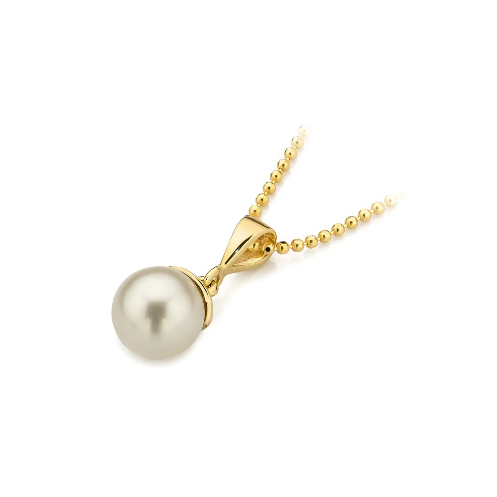 Anhänger aus 8K (333) Gold mit Perle und 3 Zirkonias im Vintage-Stil. Bestellen Sie ein Geschenk für Mutter, Freundin oder Verlobte.